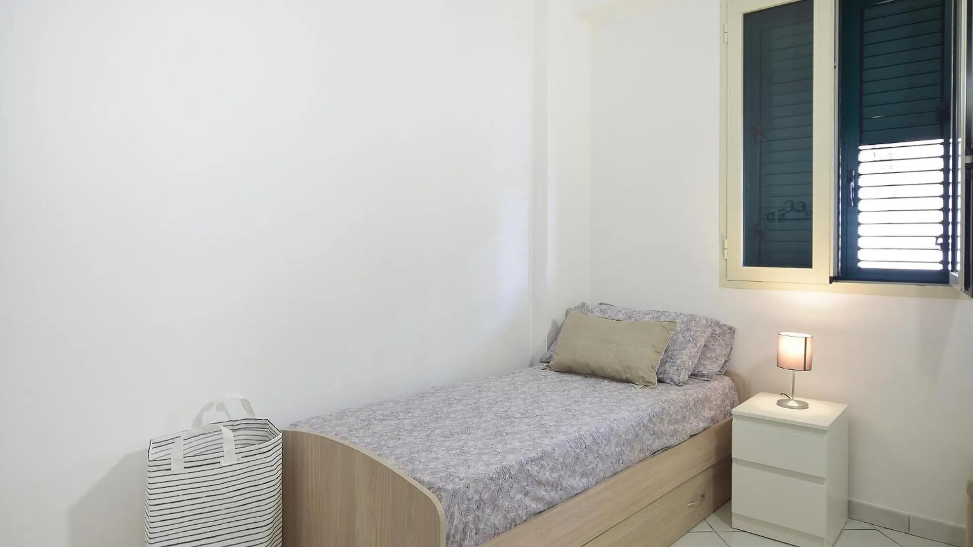 Cozy Apartment In Marina Di Ragusa With Wi-Fi